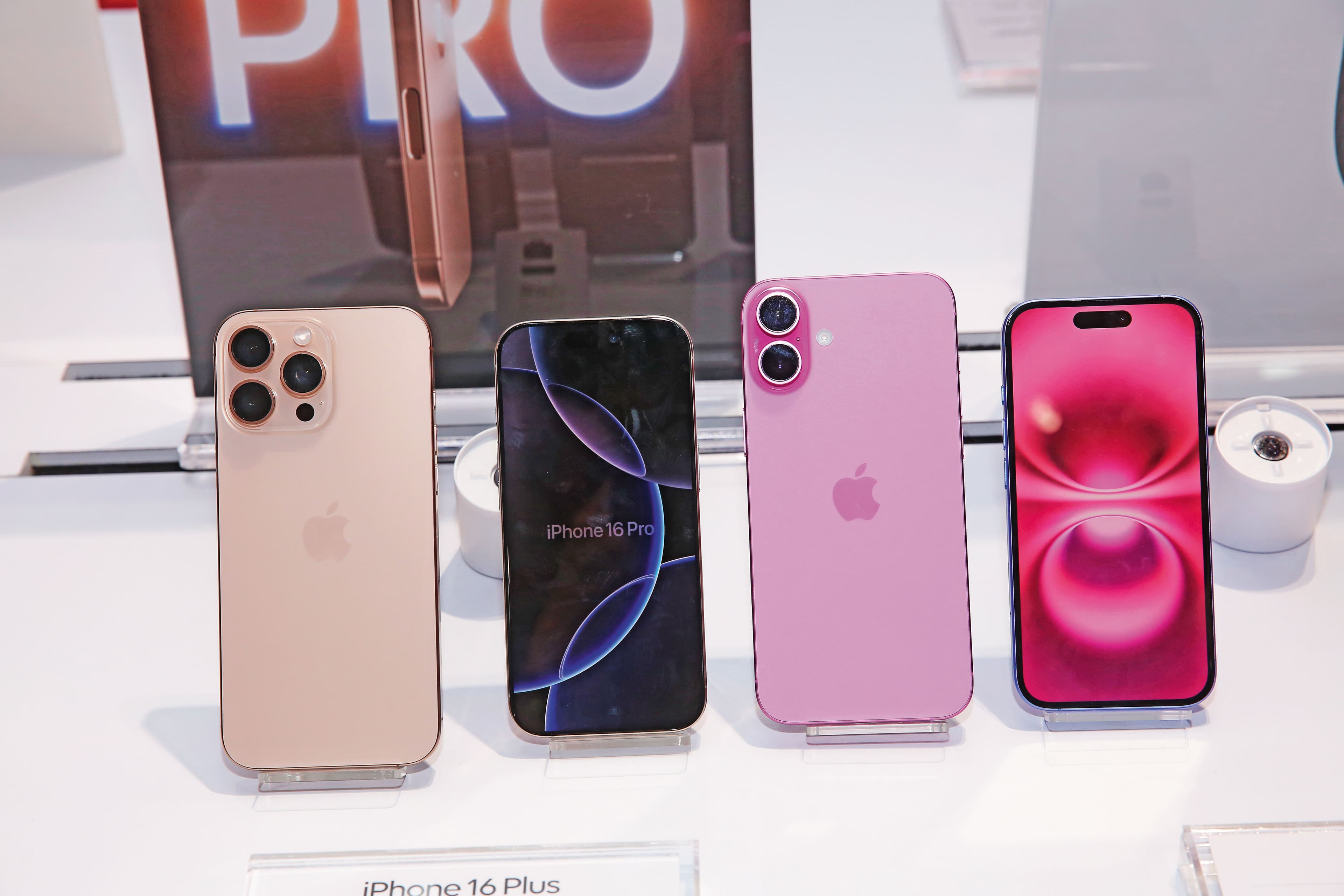 果粉搶買蘋果新機,讓台灣成為iPhone 16第一波買氣最旺的國家。