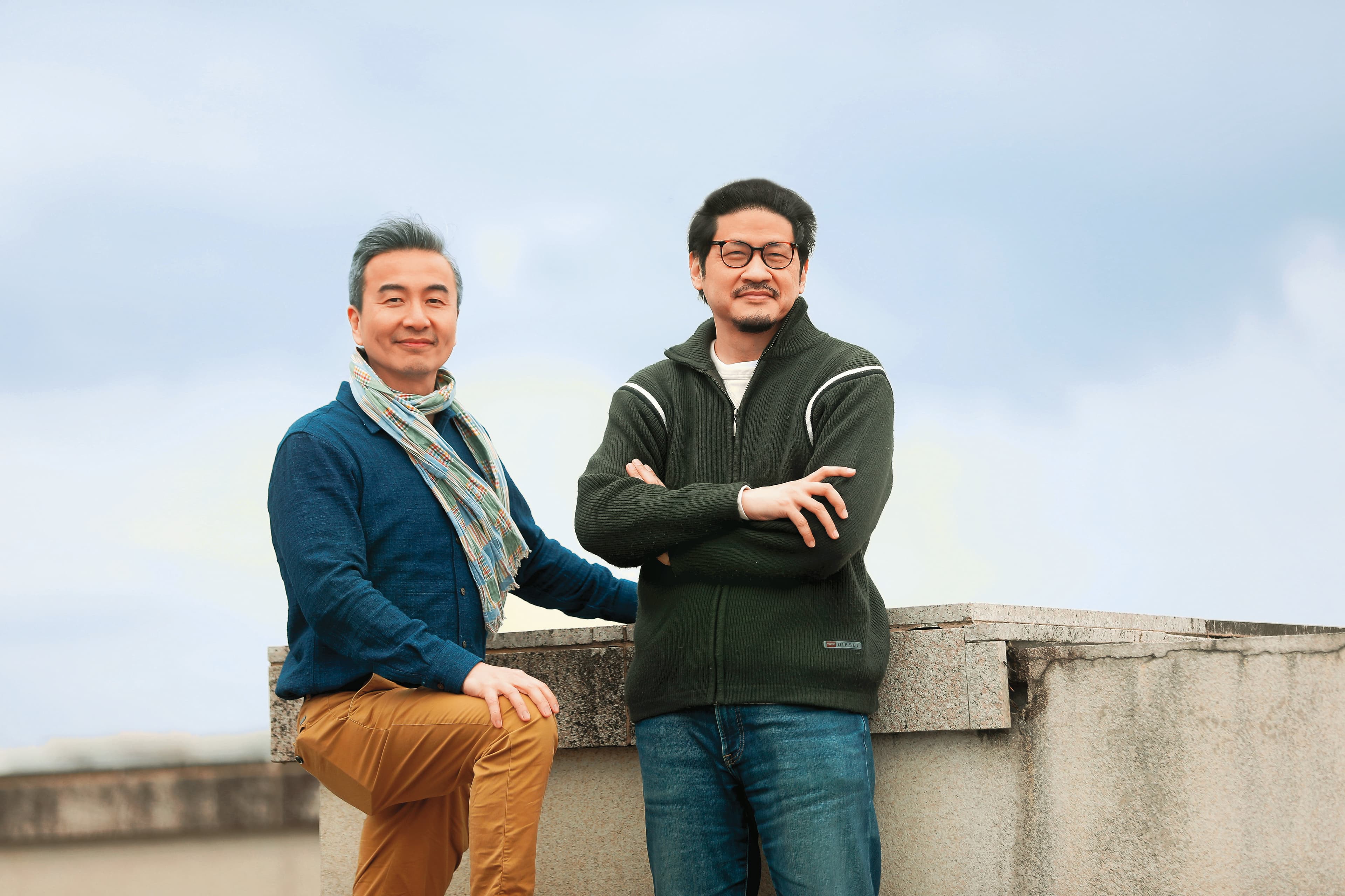 蔣顯斌(右)和江松長(左)連手把台灣故事推向國際,盼以影像帶領觀眾了解台灣。