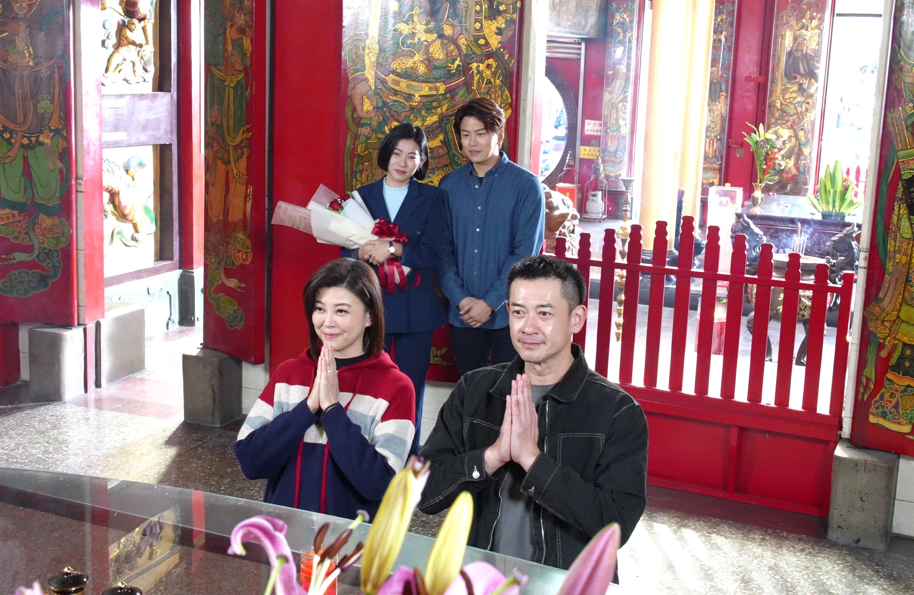 宮廟在劇中對兩人都別具意義，因此安排兩人在此求婚。（台視提供）