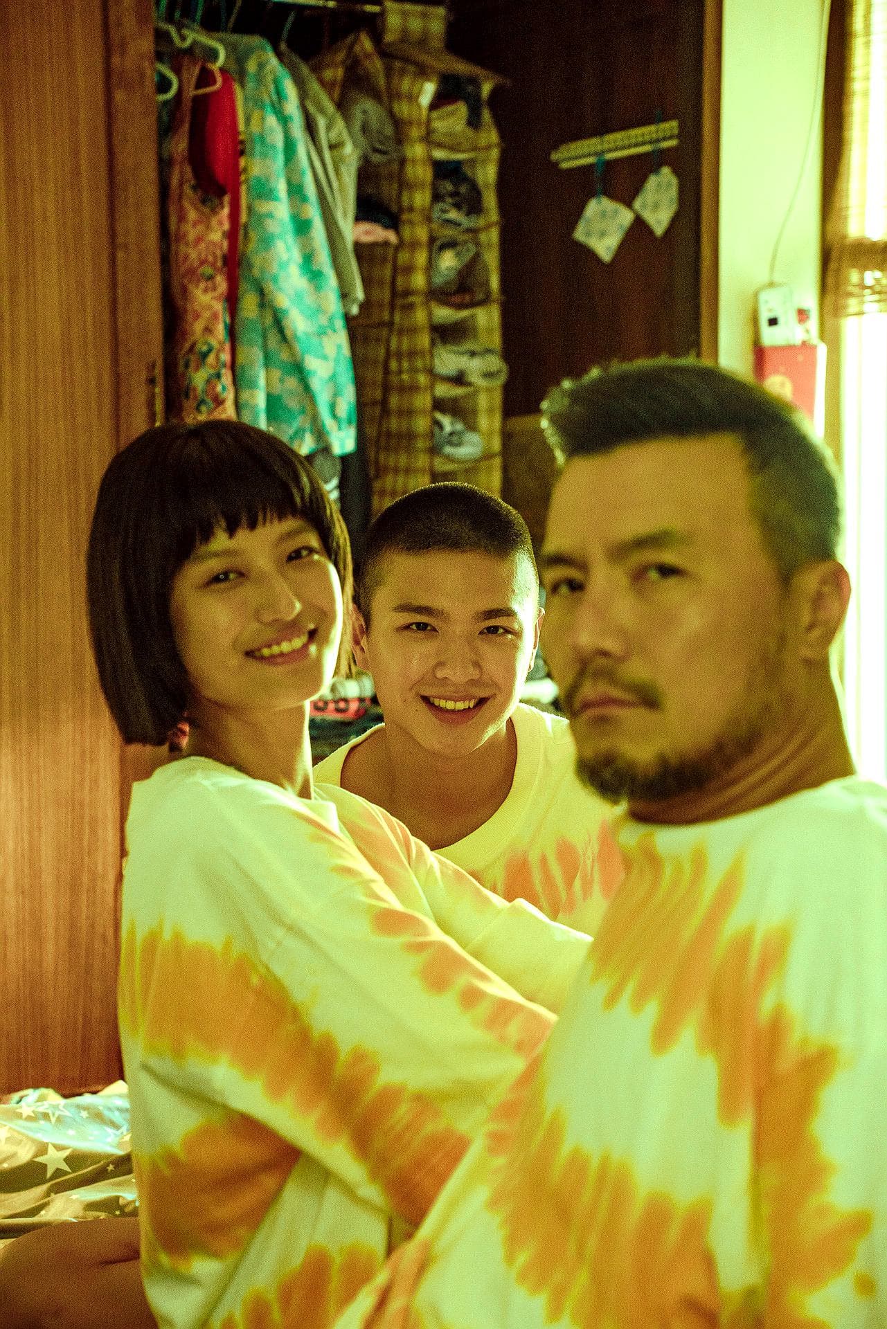 李銘忠(右起)帶領2位年輕演員王碩瀚與虹茜演繹一段放膽追尋愛、性與自由的故事。(海鵬提供)