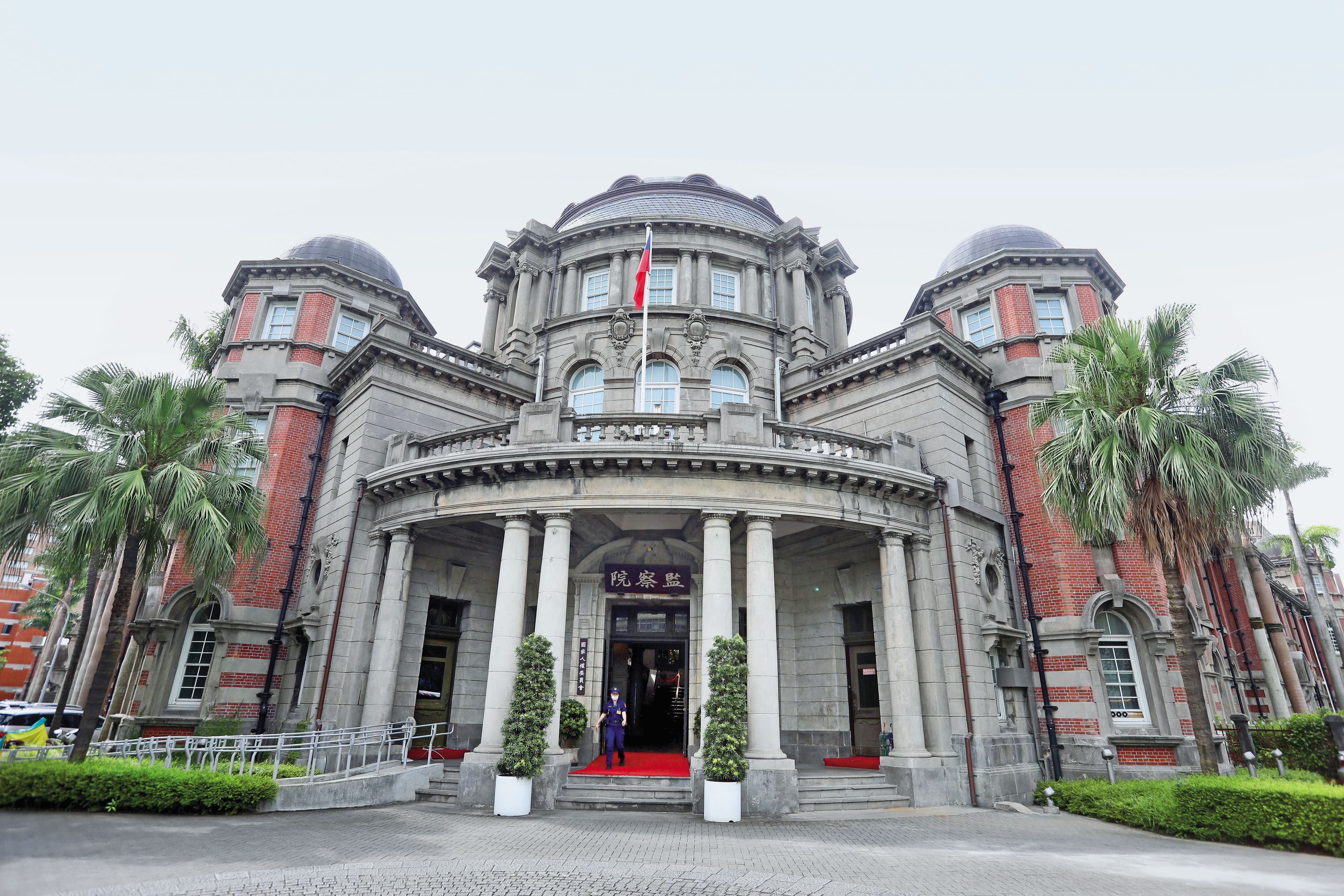 監察院(圖)彈劾前處長張應當、局長葉昭甫2人,並糾正台中市府。(鏡報林煒凱)