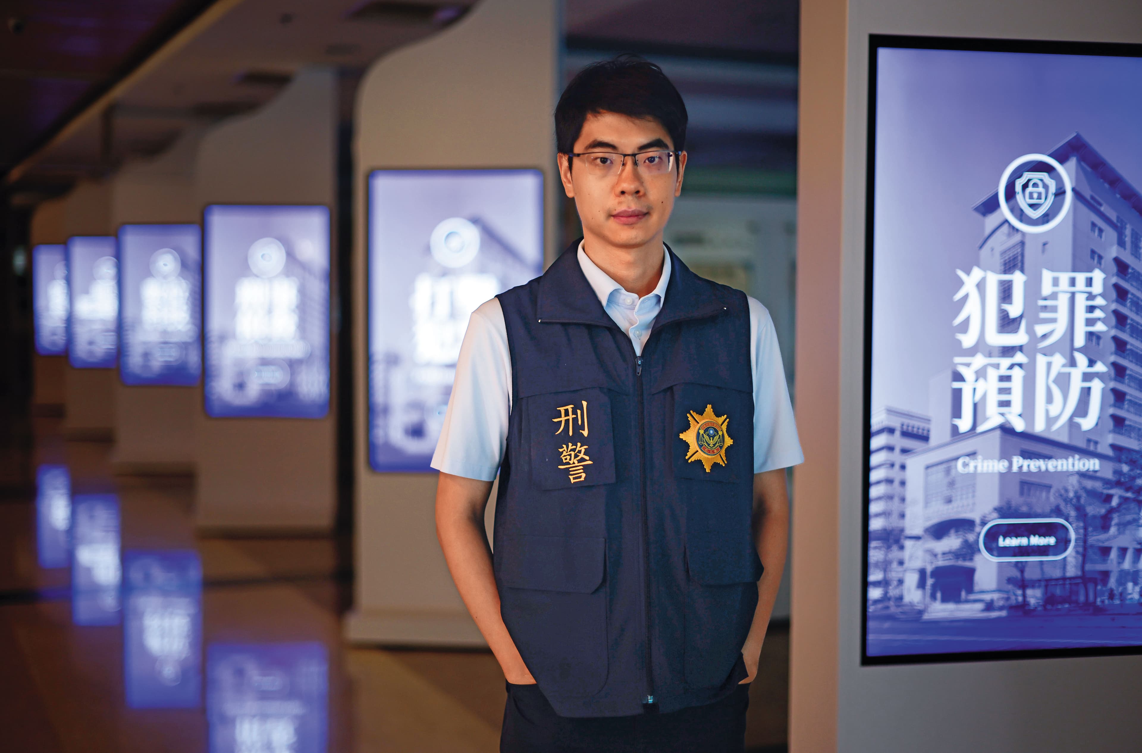 張佳勳被同僚稱為點子王,曾在165專線服務7年,負責金融詐騙政策處理。