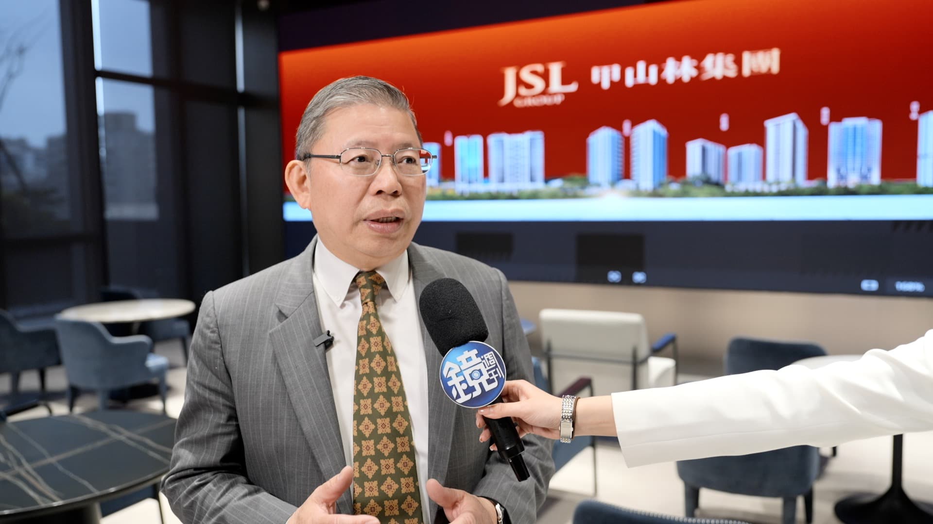 愛山林副董事長張境在表示,首購族最大壓力多來自資金門檻,建議以「先求有、再求好」思維進場,透過彈性付款機制提早累積資產。