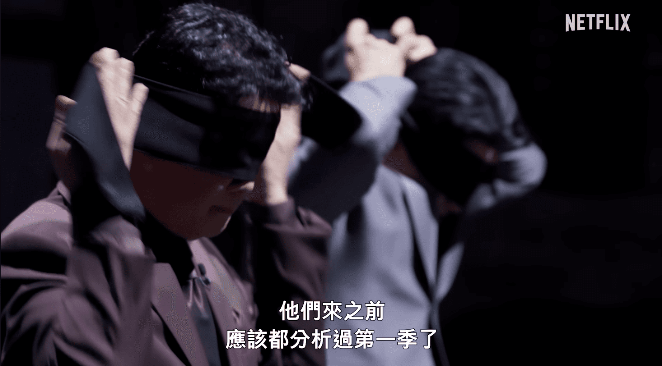 本季依然由白種元和安成宰擔任星級評審,最近諸多爭議纏身的白種元人氣受影響。(截圖自Netflix)