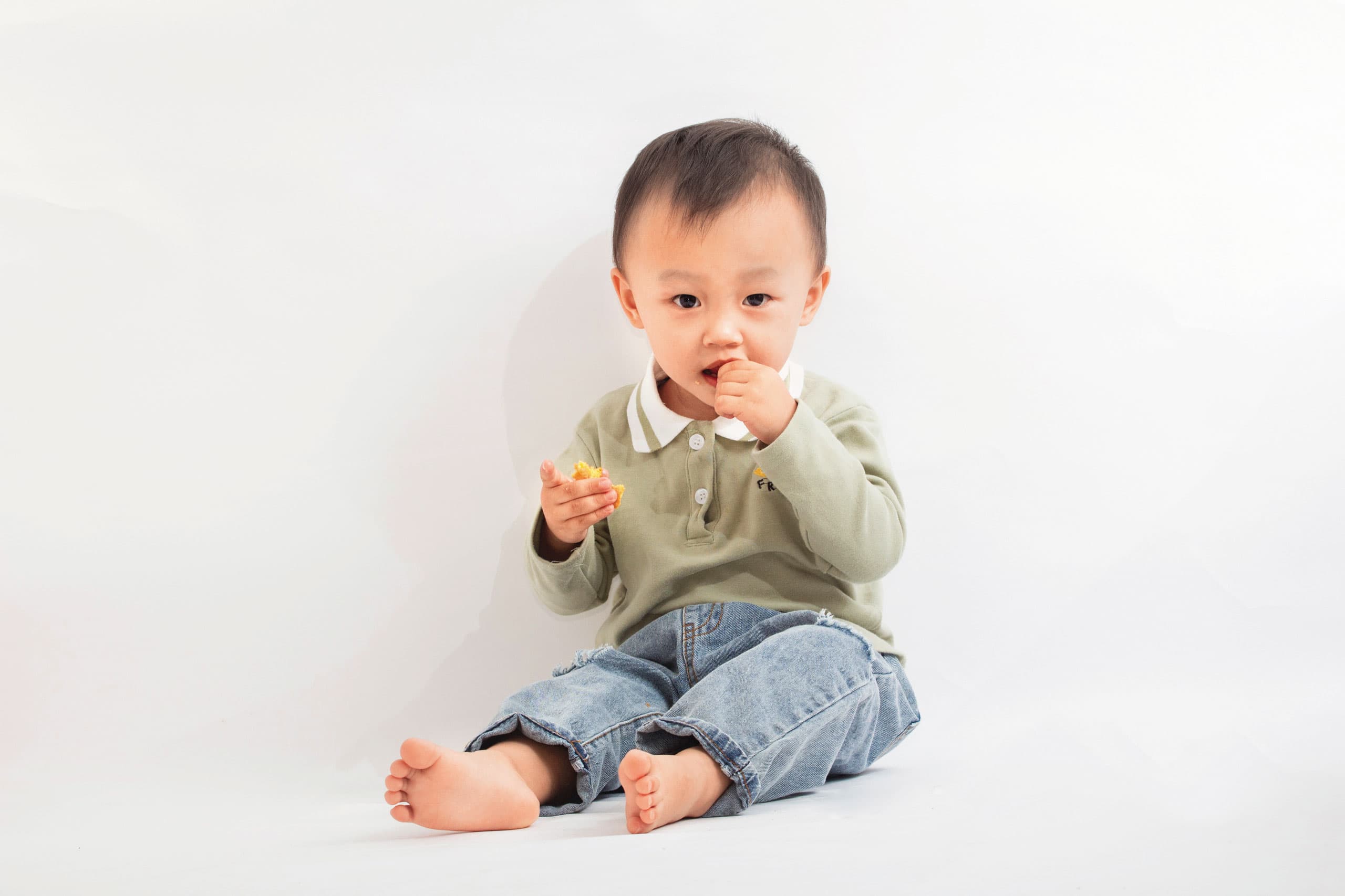 果乾類產品未列入嬰幼兒食品農藥殘留規範,長期食用恐有風險。(示意圖,東方IC)