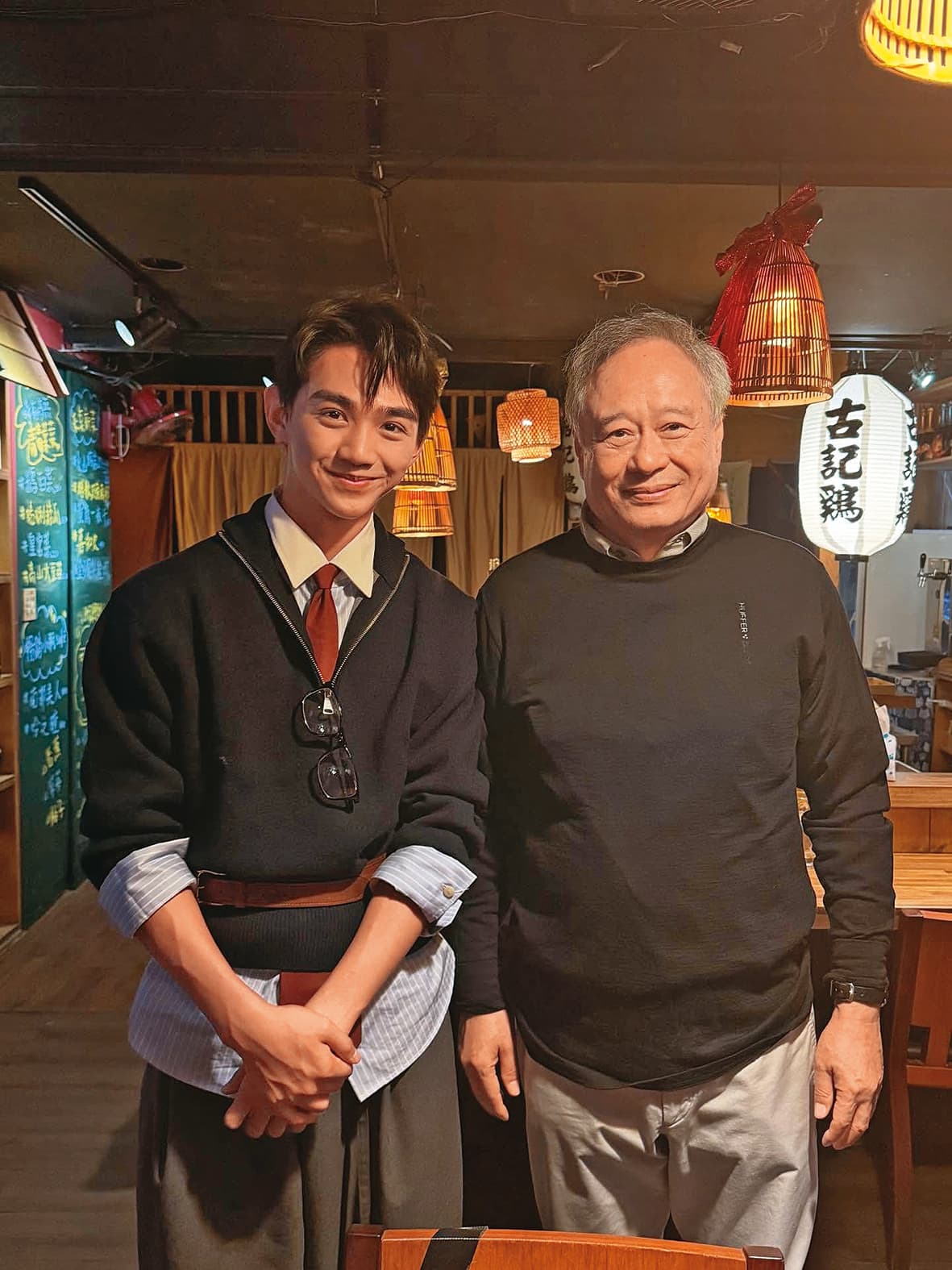 金馬獎的慶功宴上，陳玄力（左）如願與李安導演（右）合照。（翻攝自陳玄力IG）