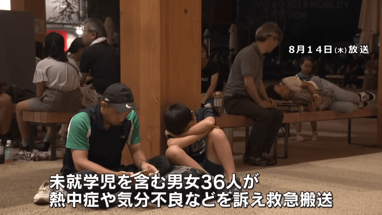 對外交通癱瘓,旅客被迫在萬博會場內過夜。(翻攝自読売テレビニュース YouTube)