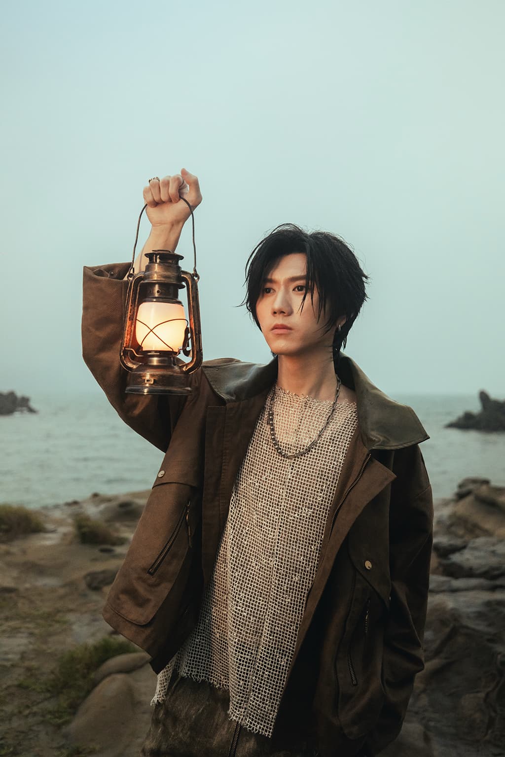 Ray黃霆睿為耽美影集《向流星許願的我們》打造插曲〈海的盡頭沒有燈塔〉。(相映娛樂提供)