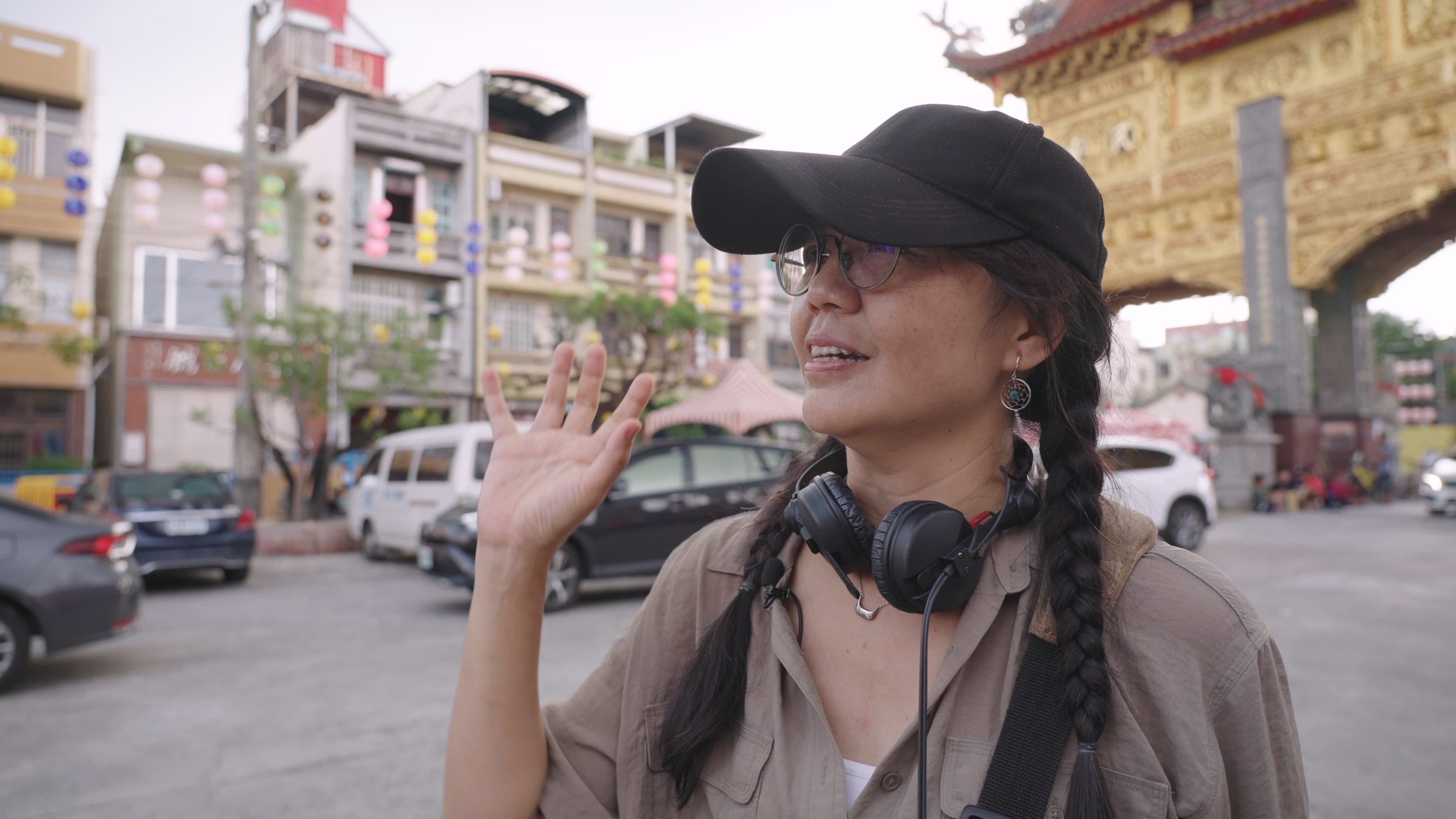 聲音藝術家范欽慧在巨大的鑼鼓音量裡,感受到的卻是寂靜。(公視提供)
