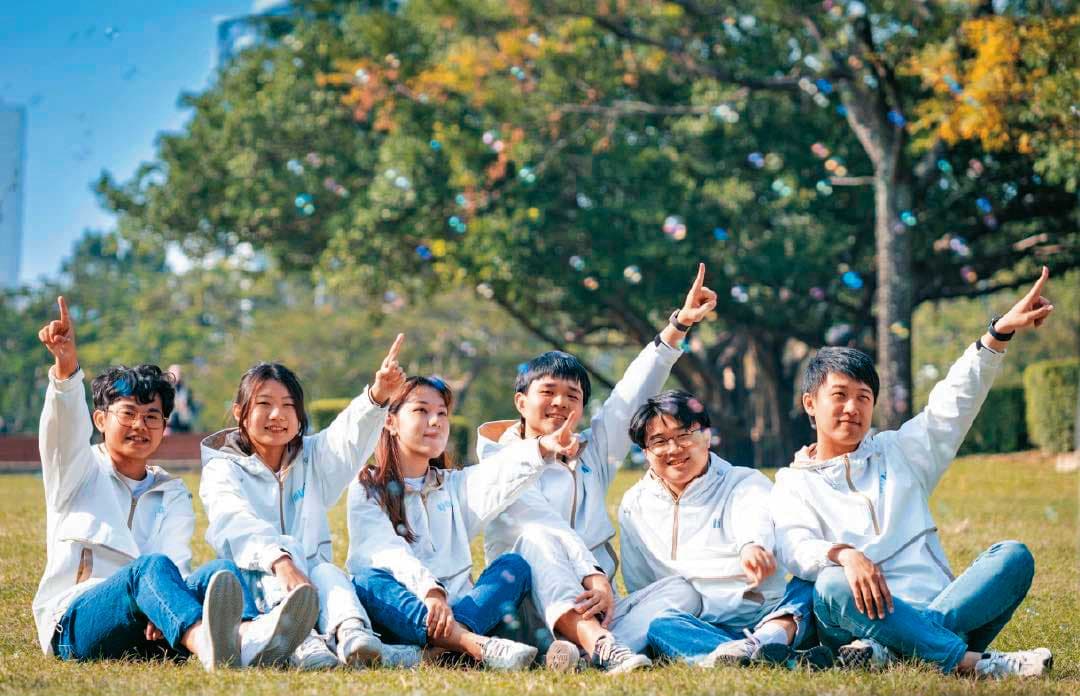 國民黨將成立新部門爭取年輕世代認同,並歡迎「小草」加入。(翻攝國民黨青年團臉書)