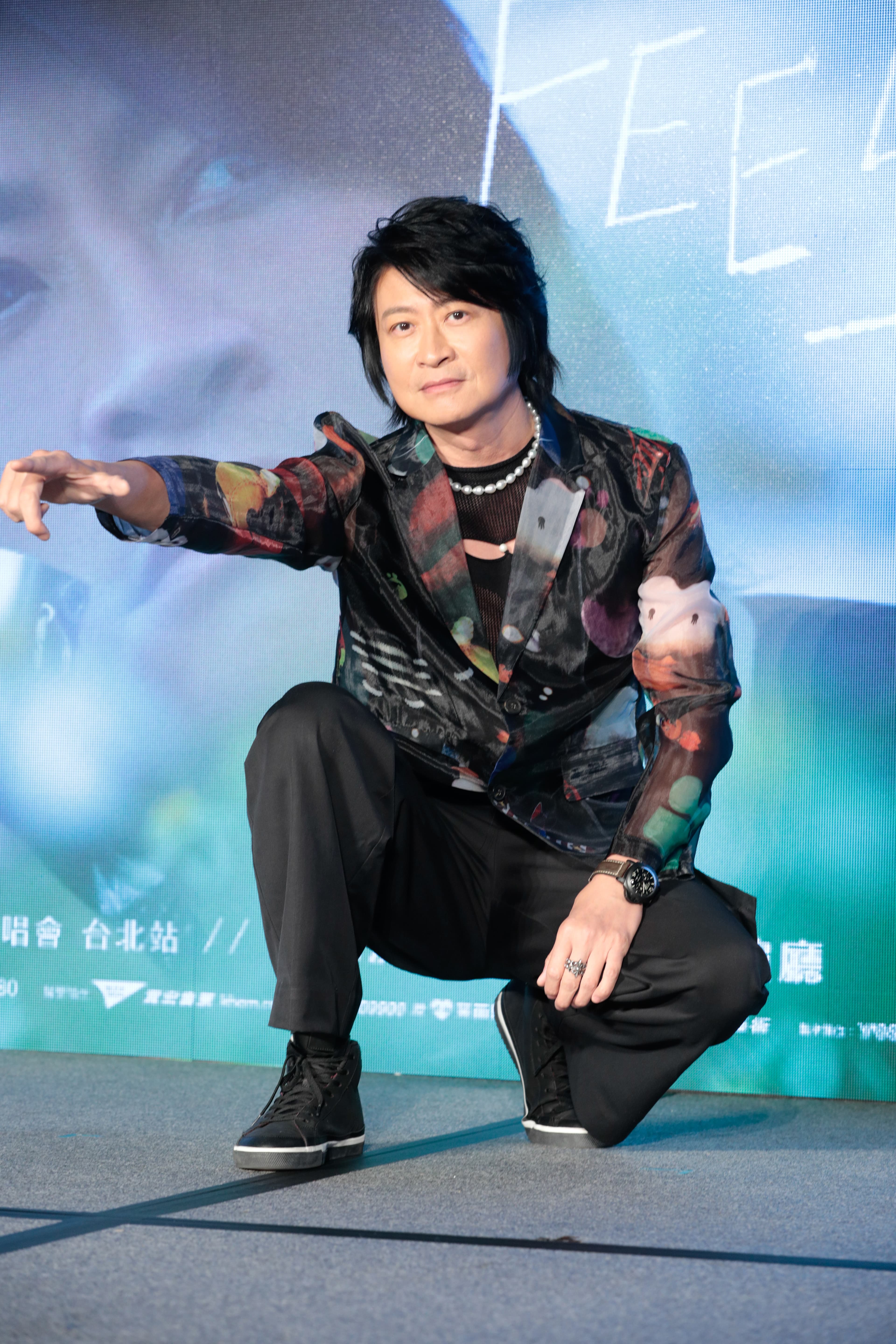 游鴻明承諾演唱會上的經典情歌絕對不會少。