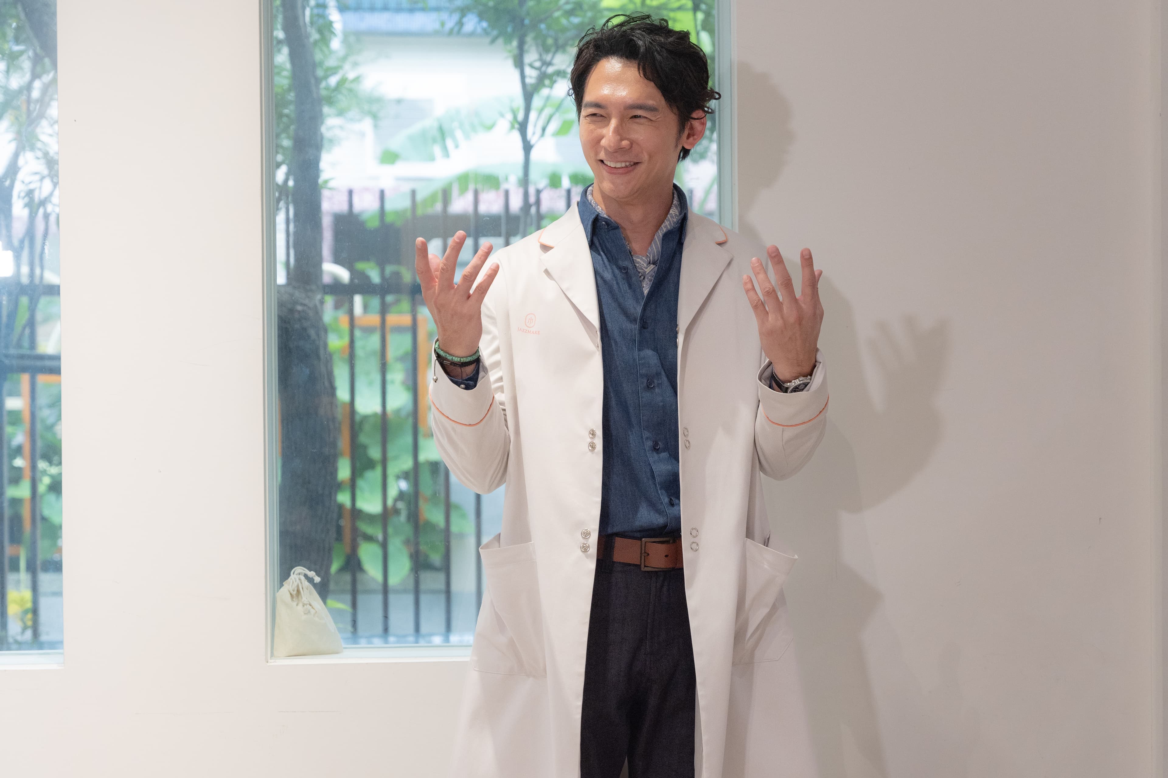 温昇豪現在是無約一身輕的自由狀態。(六魚文創提供)