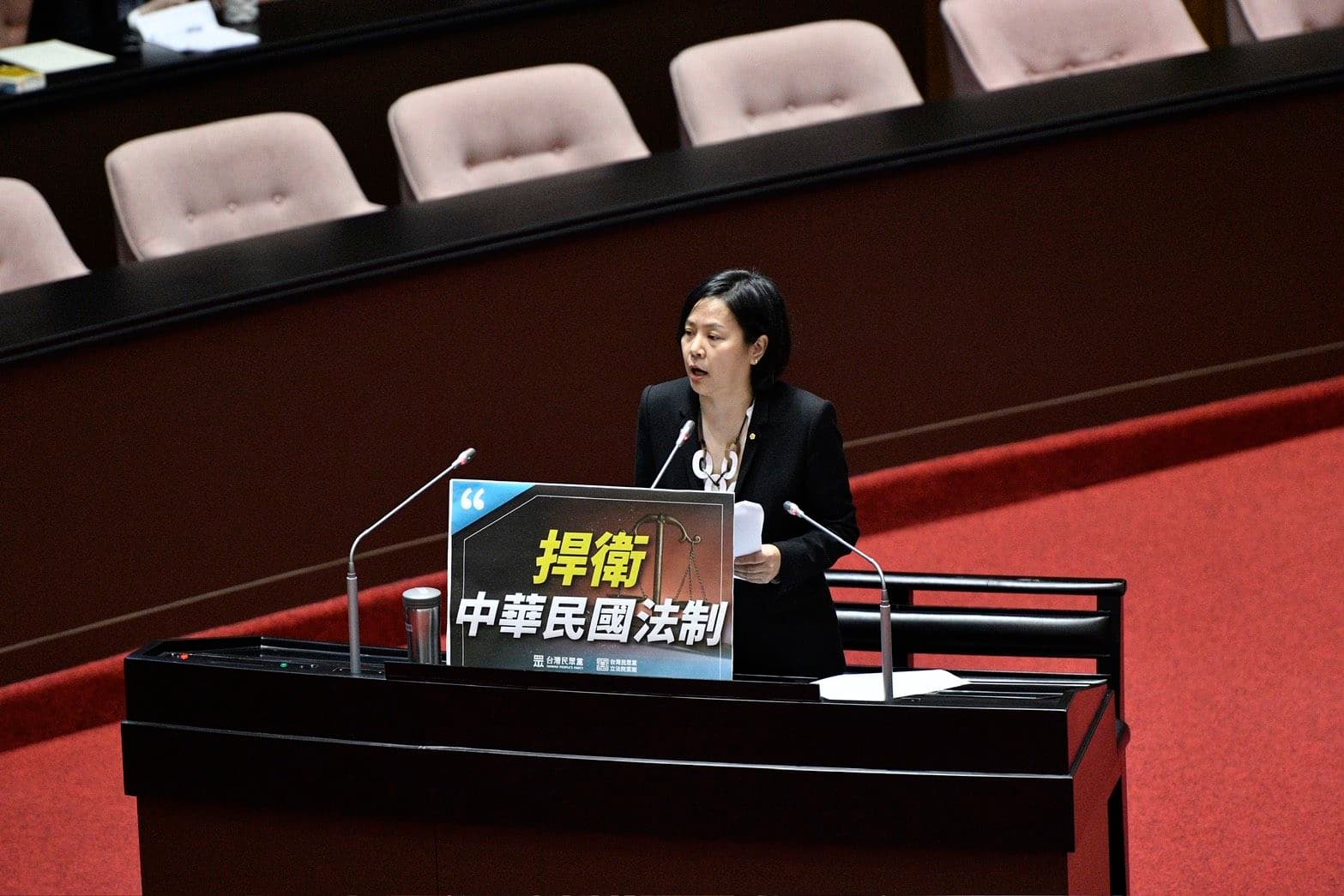 李貞秀表示,要邀請所有新住民、中配兄弟姊妹、台灣新家人們,一起阻止毀憲亂政的賴政府繼續惡搞,成就一個更好的中華民國,為下一代創造更好的台灣。(鏡報李智為)
