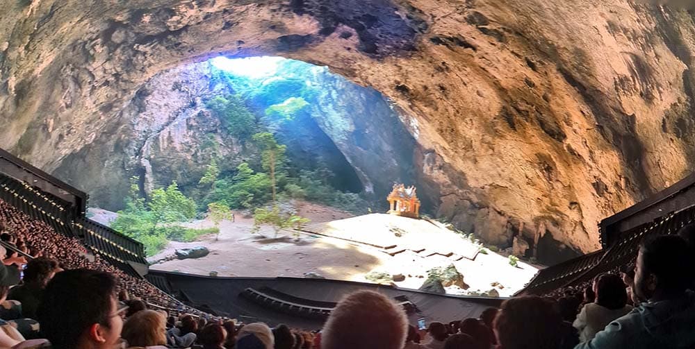世邦旅遊獨家推出的美西行程「星宇航空~美西雙國家公園、環球影城、西雅圖夜未眠10日遊」走訪拉斯維加斯球體秀Sphere。(世邦旅遊提供)