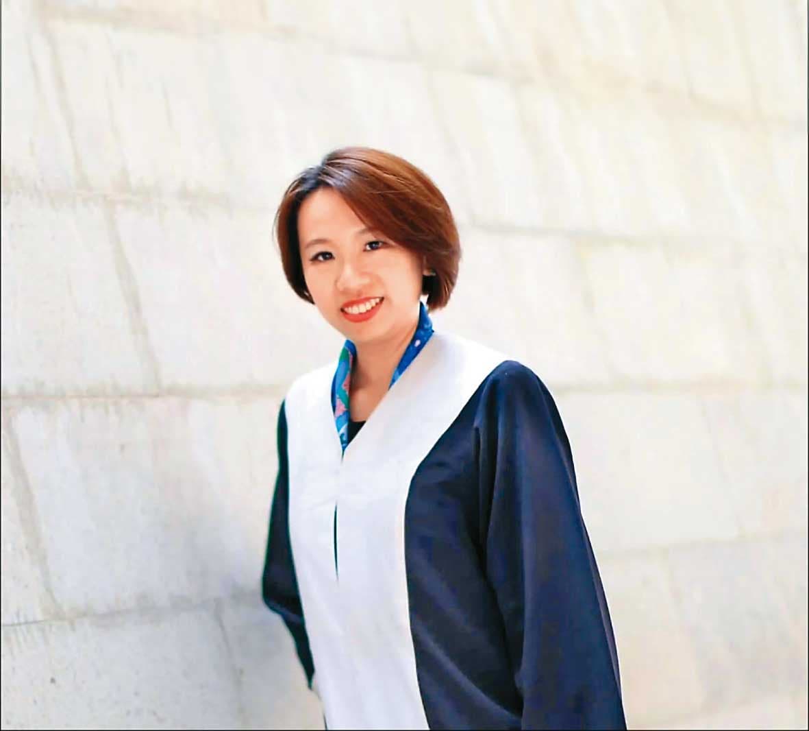 律師陳昱瑄(圖)等人藉仲介BNT疫苗,向慈濟基金會詐得逾十億元。(翻攝陳昱瑄臉書)