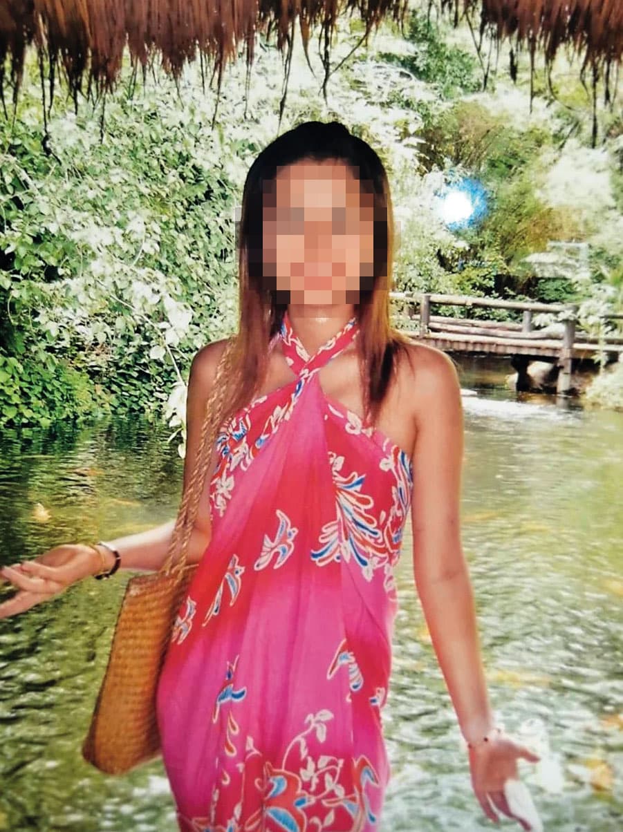 黃女(圖)外型亮眼,成為胡永強的下手目標。(翻攝畫面)