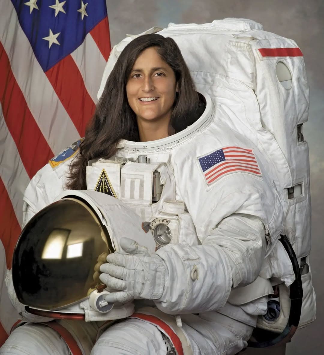 威廉斯1998年獲選加入NASA太空人團隊。(翻攝astronaut.sunitalynwilliams.fc IG)