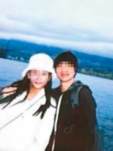 許女與K女老公有染,還高調將2人合照放上微信。(翻攝許女微信)