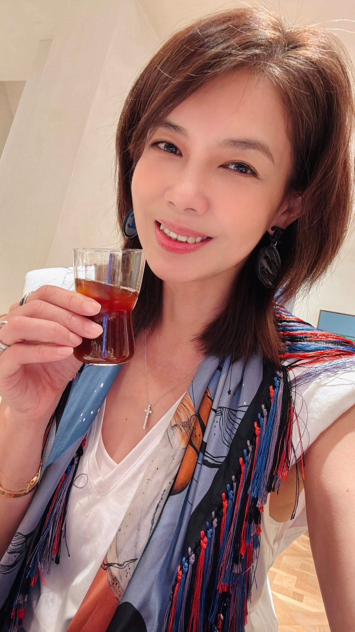 林美貞看開後決定善待自己,遠離負面心情。(翻攝林美貞臉書)