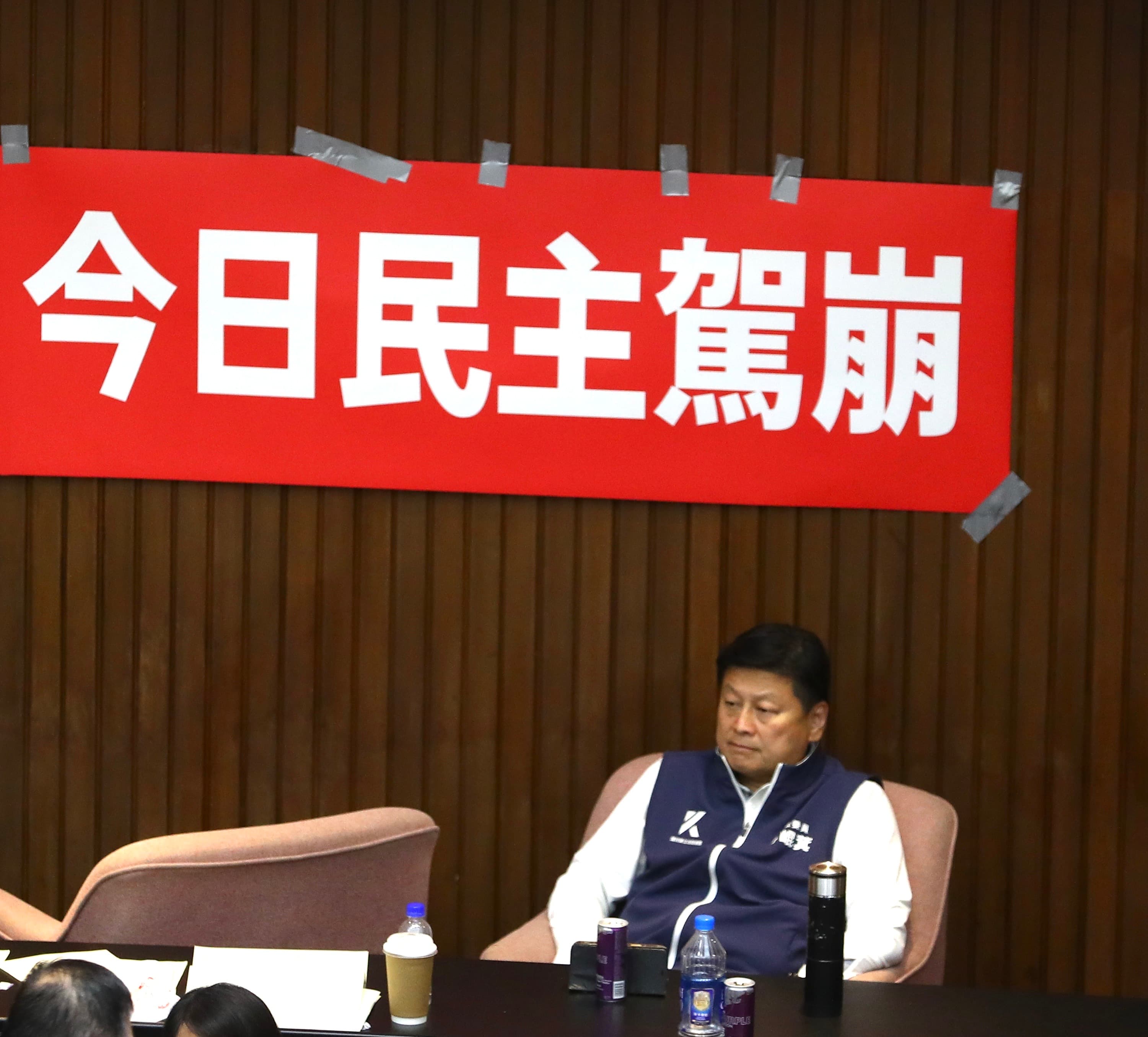 藍黨團總召傅崐萁是這次國會改革法案的關鍵人物。