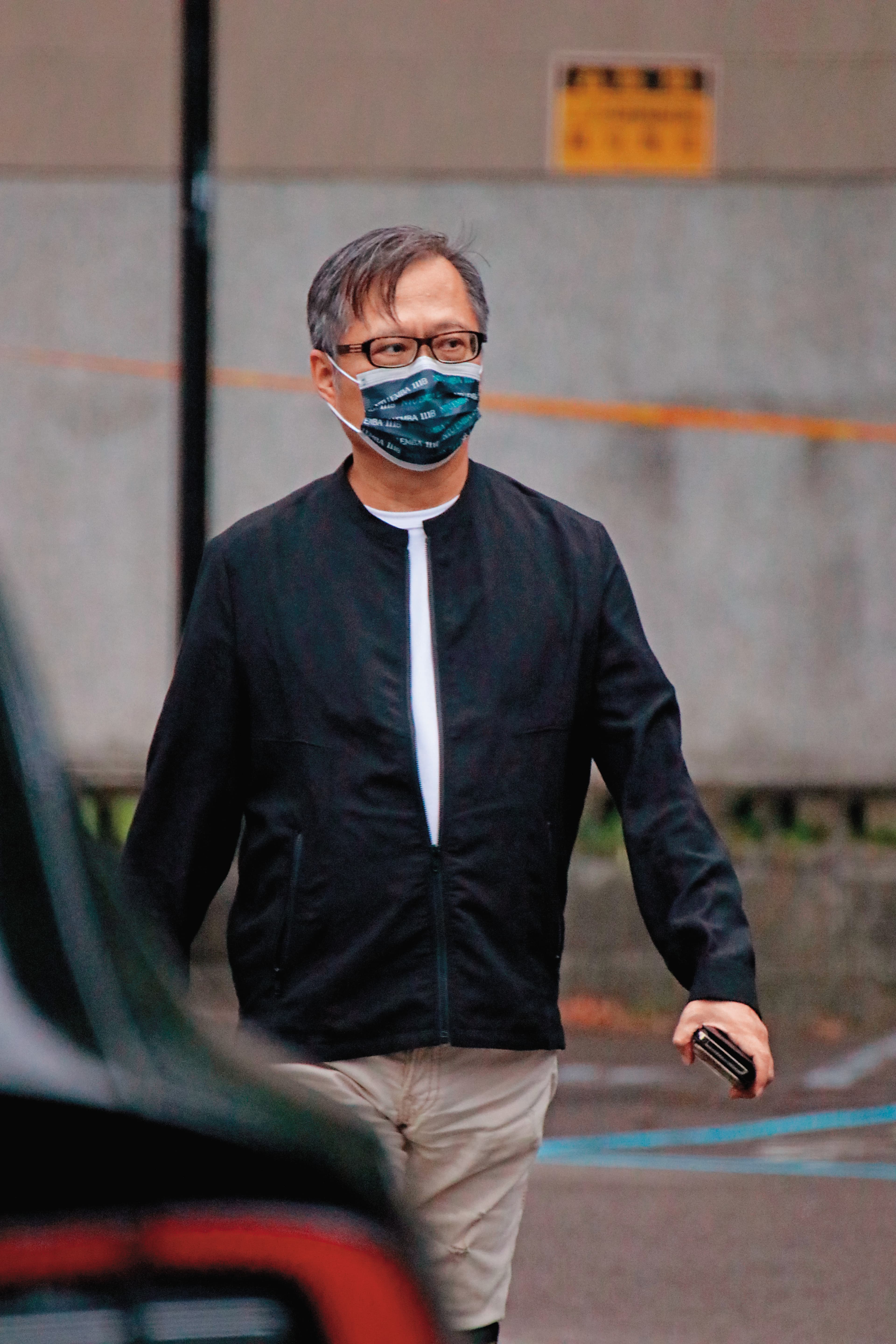 三顧副董事長陳宗基爭議不斷,不但涉以不實資料向經濟部工業局申請補助款,還曾在高檔餐廳踢傷女性友人。
