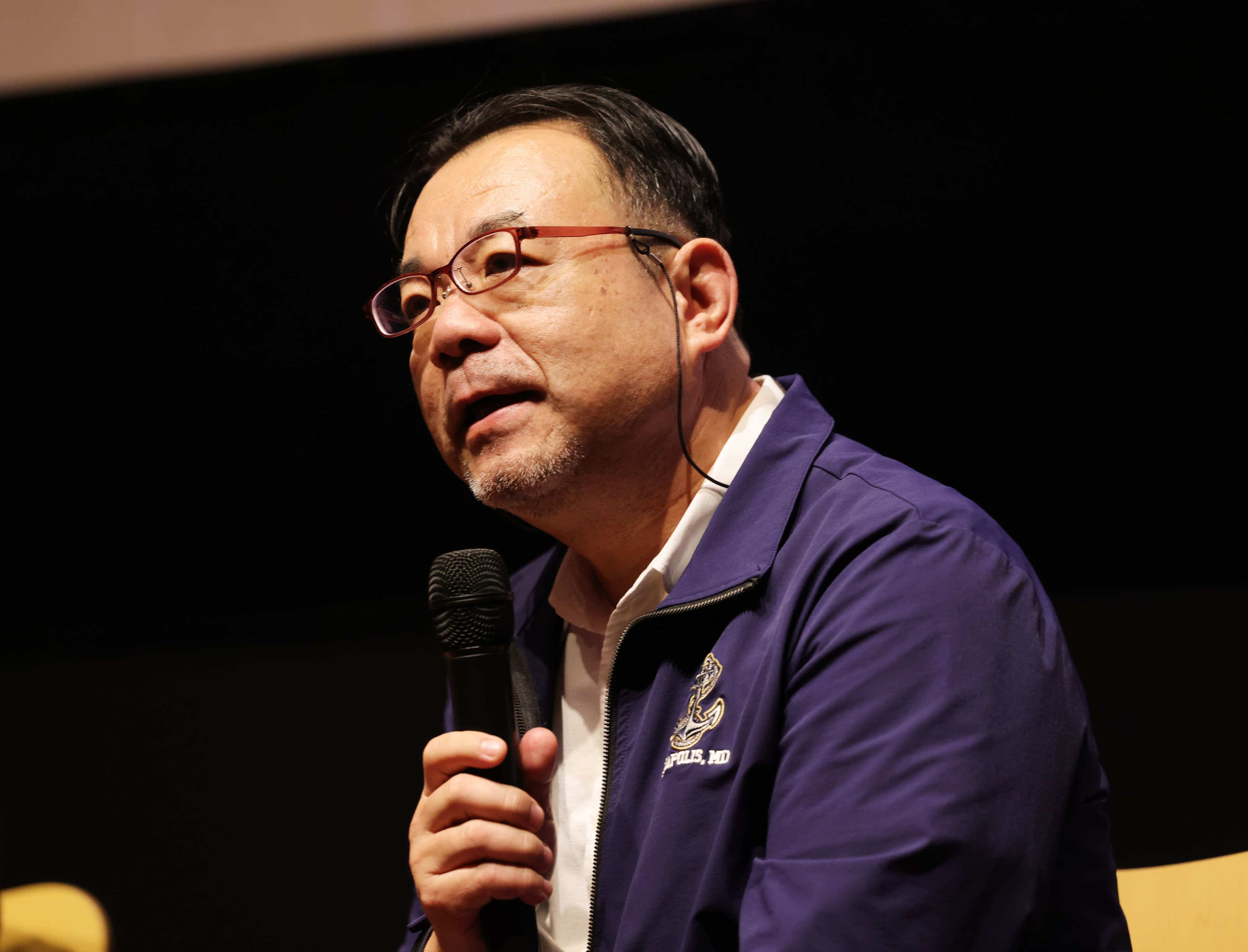 沈昭良出席紀錄片首映,回應觀眾提問。(公視提供)