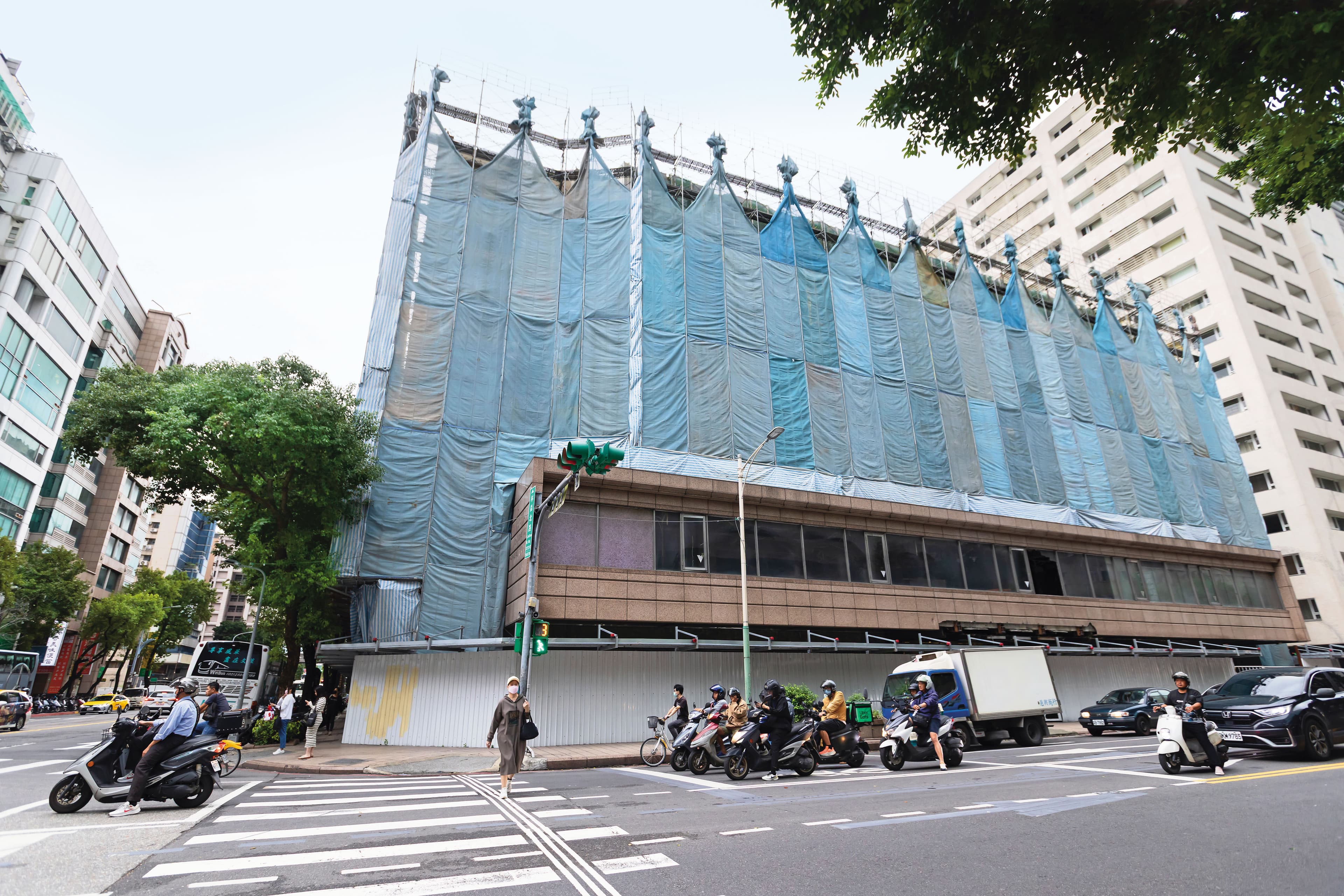 都更中華泰王子飯店,將改建為兩棟大樓,其中一棟涵蓋商辦加飯店。