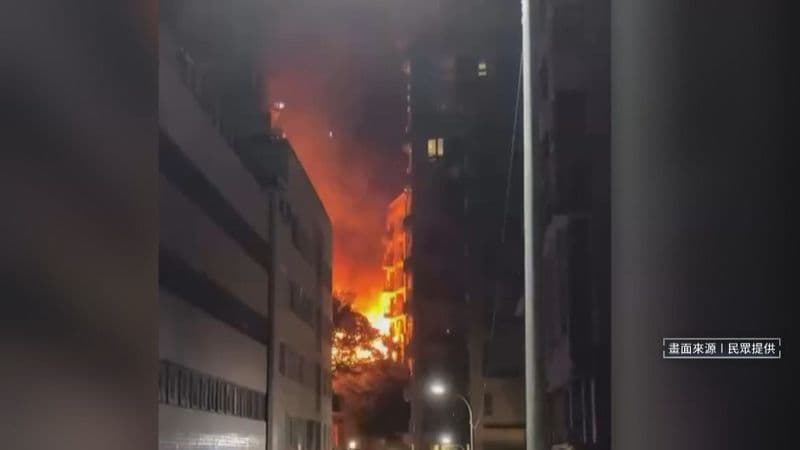 北投溫泉路6月30日晚間驚傳火警。(鏡新聞,民眾提供)