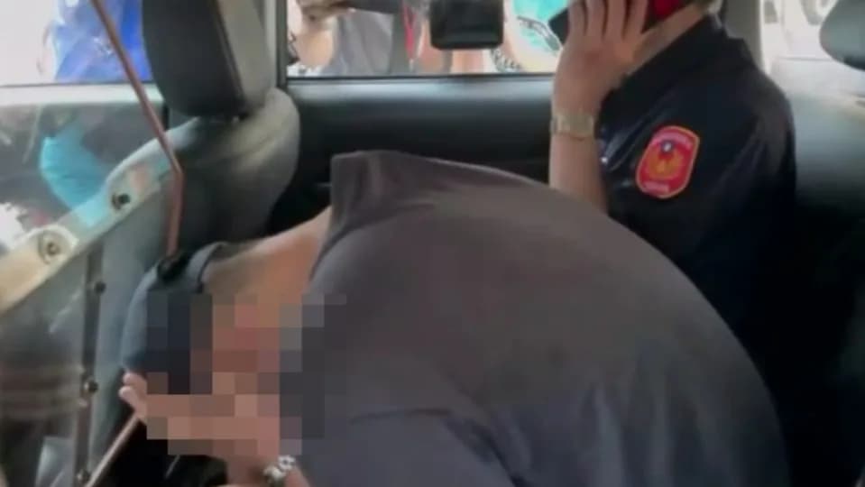 15歲曾姓少年今日中午被依過失致死罪移送至士林地方法院少年法庭審理。(翻攝畫面)