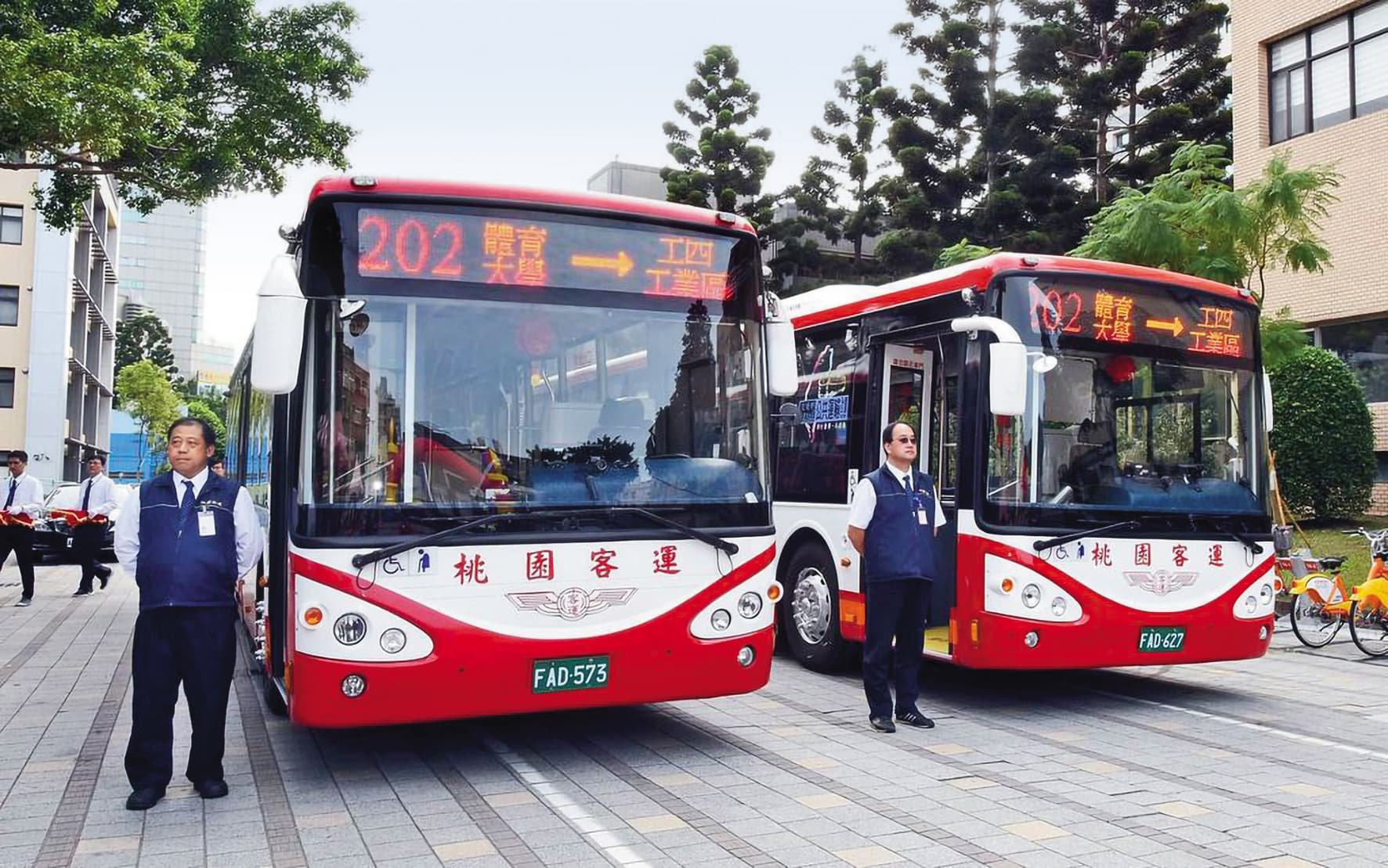 黃世杰直指網路上幾乎天天都有桃園公車的抱怨文,並表示他競選主軸就是優先反映市民生活痛點。(翻攝桃園觀光導覽網)