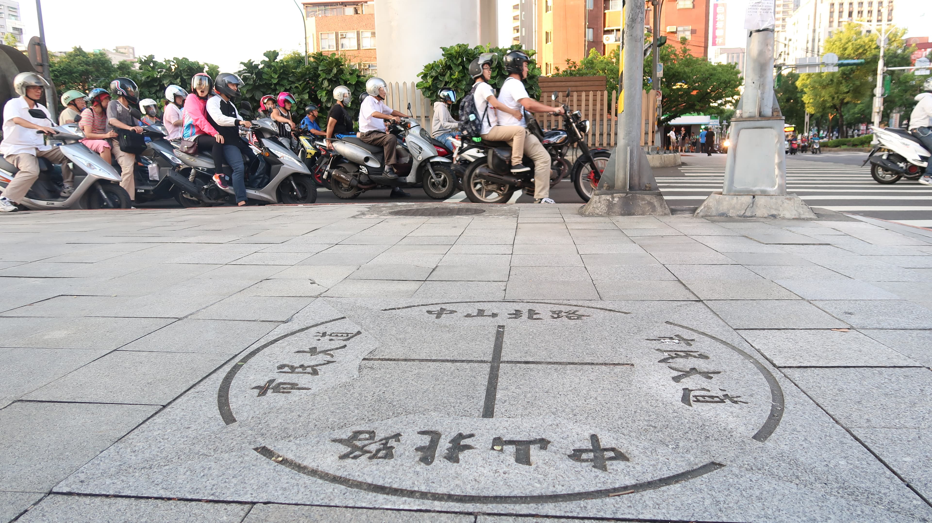 中山路深刻烙印在兩岸三地，不過，中正路卻早被大陸殲滅。