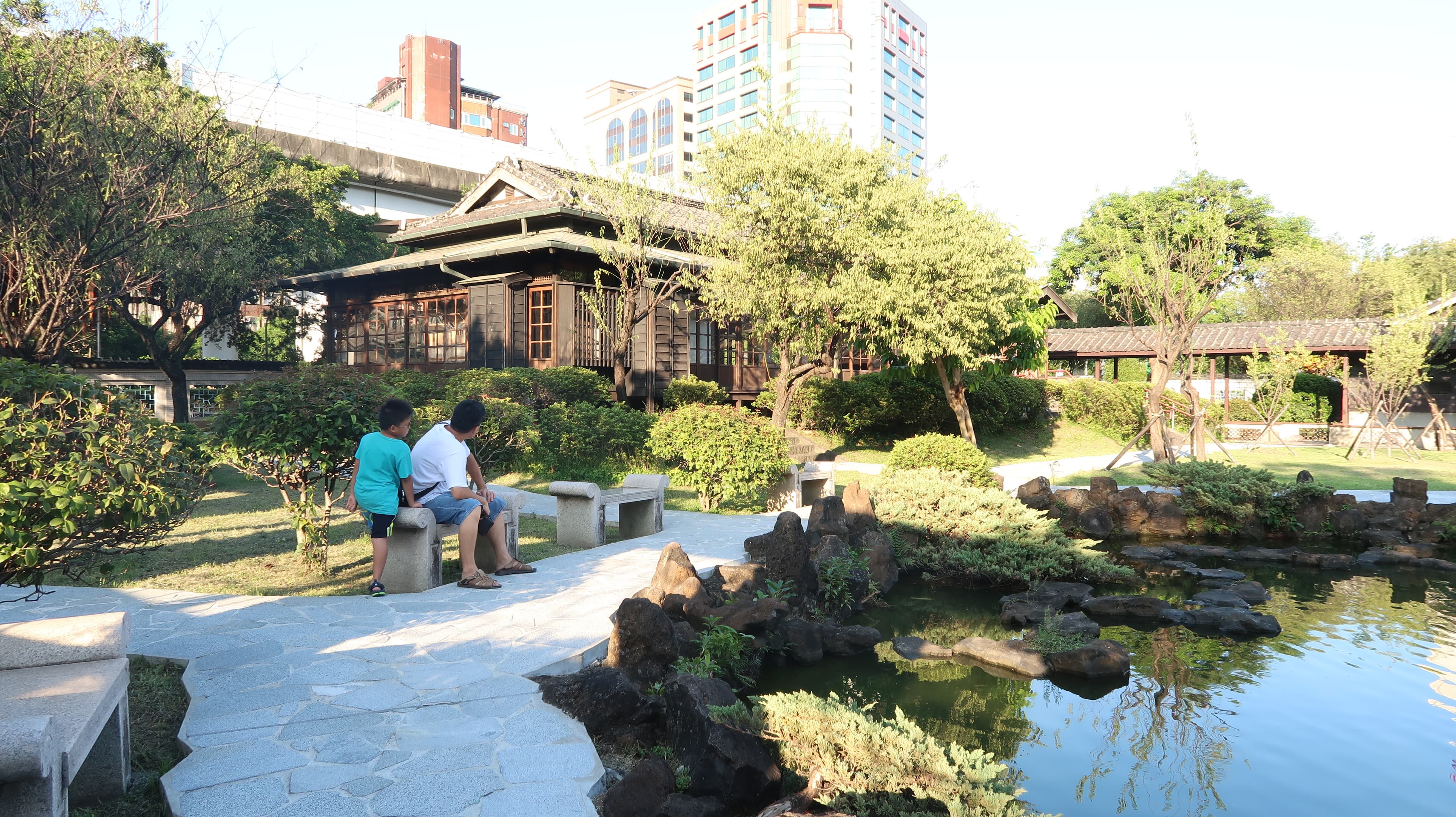中山北路旁的梅屋敷是旅人眼裡的秘密景點。