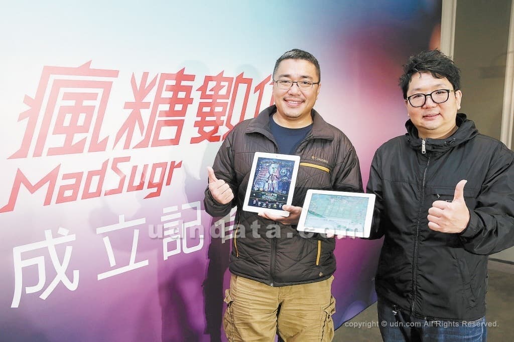 遊戲橘子董事長劉柏園（左）和樂陞董事長許金龍（右）感情深厚，不僅曾互相持股、擔任對方公司的董事，也合資手遊平台。（聯合知識庫提供）