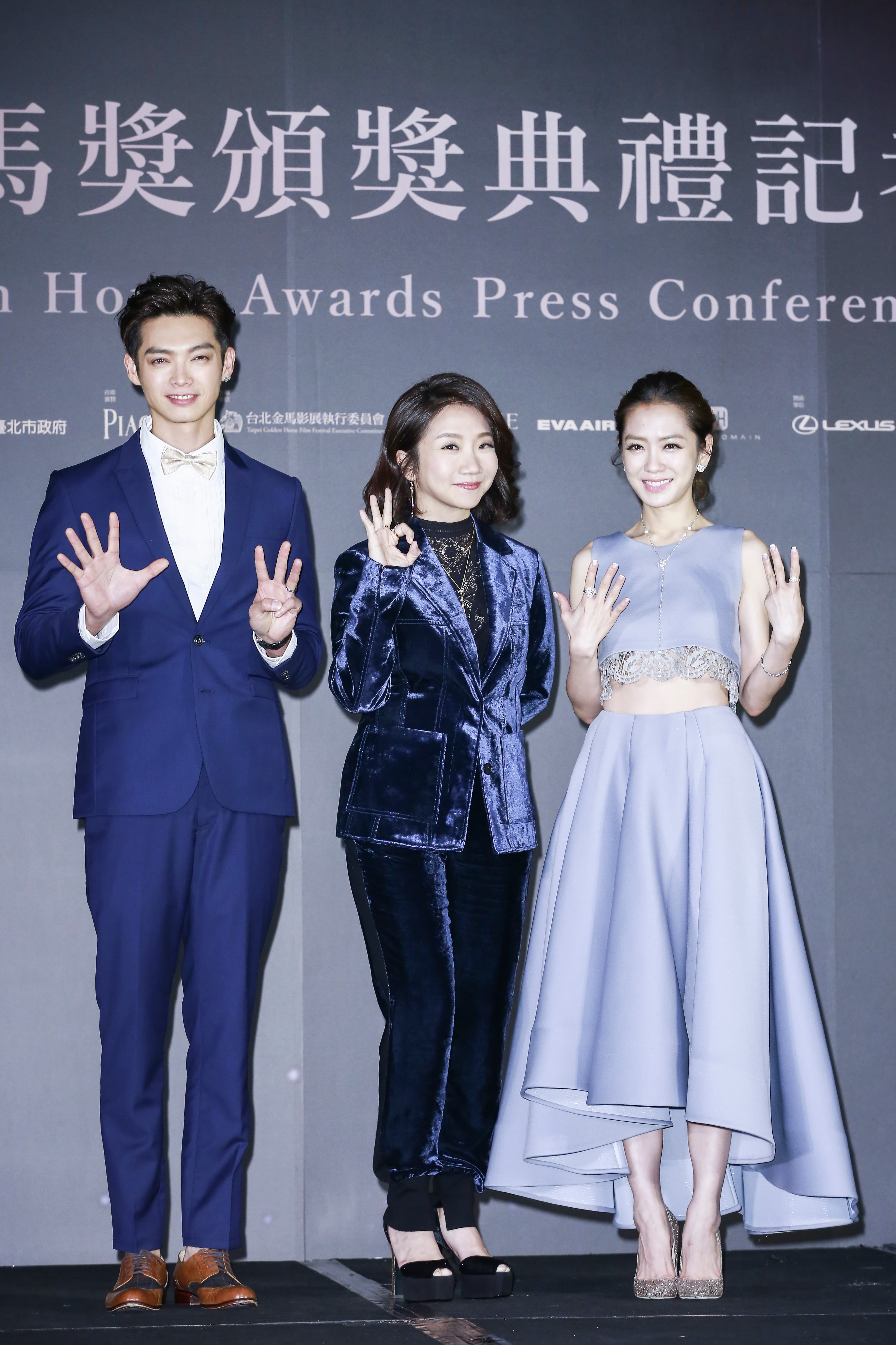第53屆金馬獎主持人今舉辦記者會，典禮主持人陶晶瑩（中）與星光大道主持人辰亦儒（左）、楊千霈首度合體宣傳造勢。