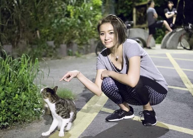 李妍憬稱自己很早北上養家,養成強悍獨立的個性。(翻攝李妍憬臉書)