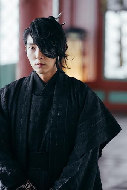 李準基為拍攝韓版《步步驚心 麗》,努力瘦身了15公斤。(衛視提供)