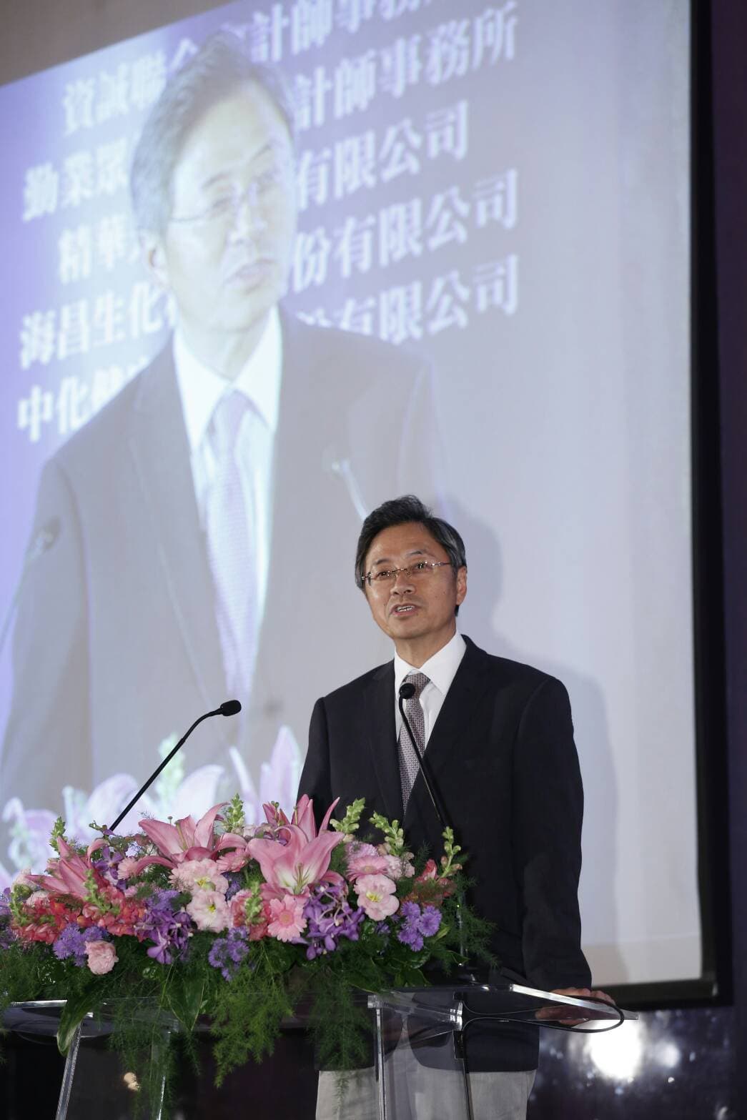 生策會會長張善政指出，今年生技業雖然有一、兩個小插曲，但整體還是不錯的一年。