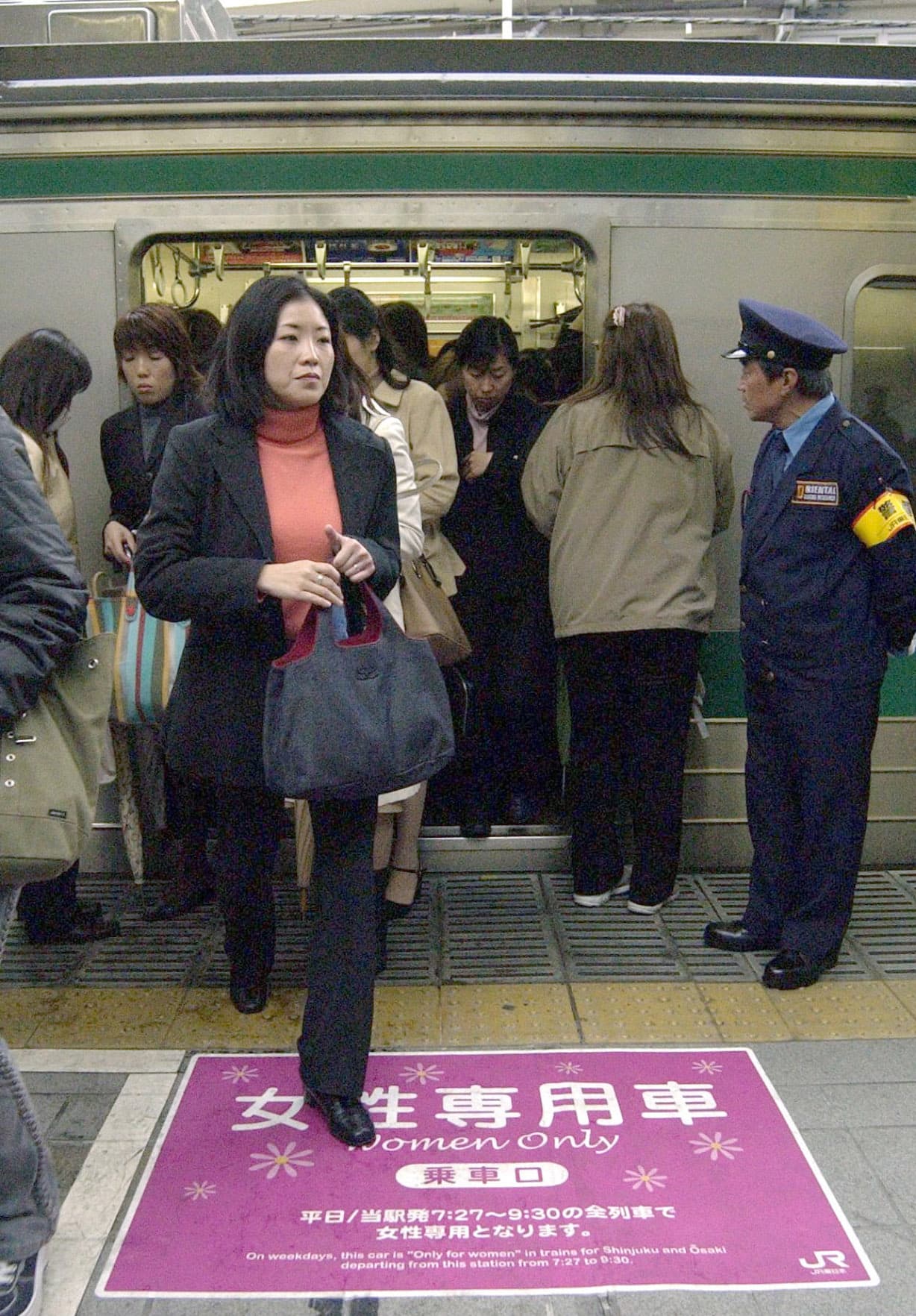 日本增加女性所得免稅額，期望女力經濟學發威。