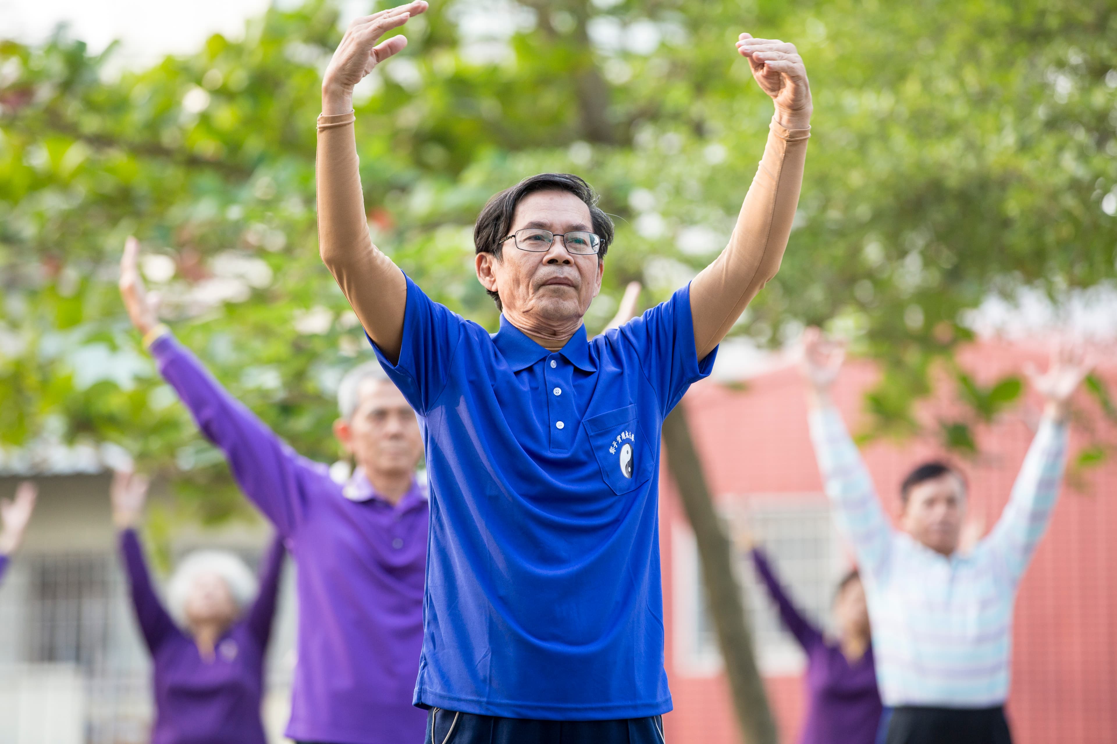 林幸雄74歲了，每天練氣功、打拳、畫畫，看上去年紀比實際輕多了。
