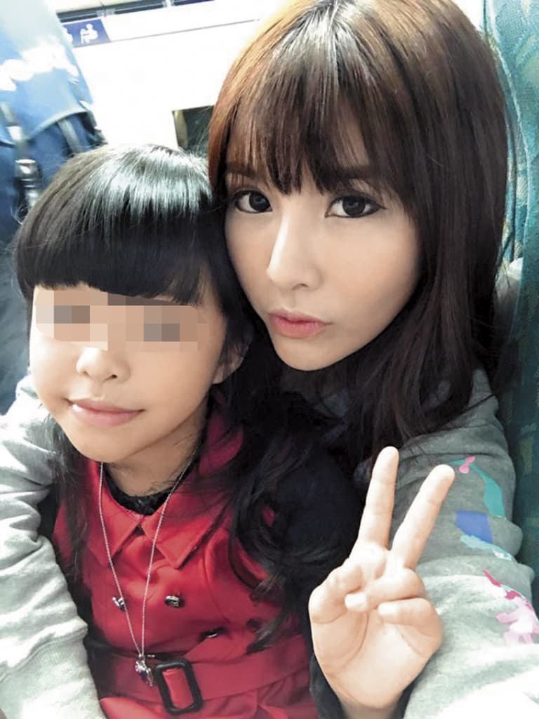 蘇心甯10年前奉子成婚,女兒今年已經9歲。(翻攝自蘇心甯臉書)