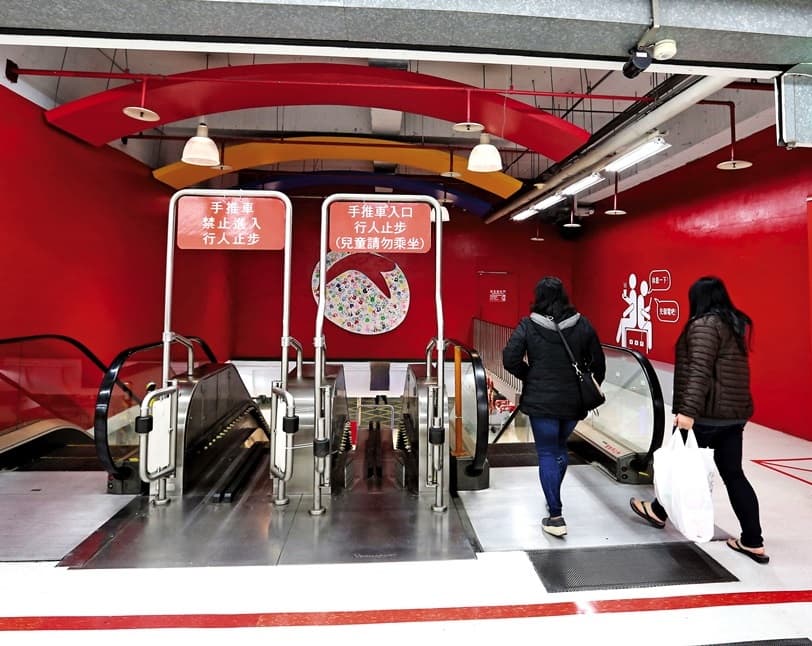 大潤發景平店的老舊電扶梯，也由台灣通力公司負責保養維修。