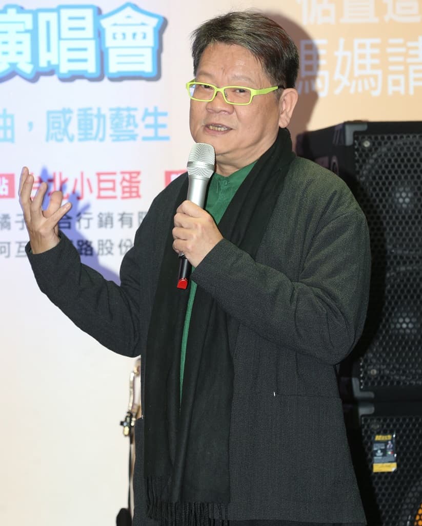 鄭進一準備辦演唱會,聲稱自己不在乎票房。