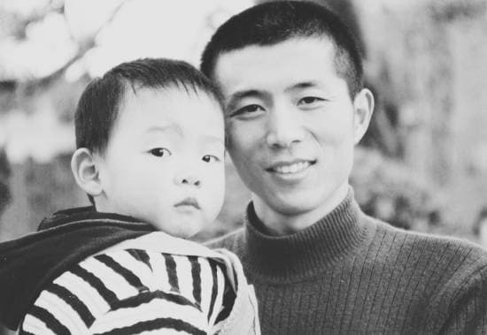 畢飛宇一聊起兒子便溫情脈脈,他說這世上沒有人能讓他妥協,除了兒子。兒子目前就讀於美國卡內基梅隆大學二年級。(翻攝網路)