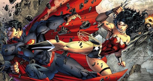 崇尚和平的神力女超人,有著能與超人抗衡的力量。(DC comic)