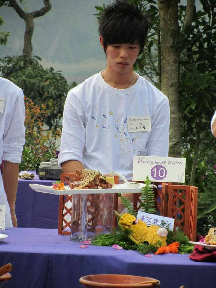 沈子豪高職、大學都念餐飲,也是比賽常勝軍。(沈子豪提供)