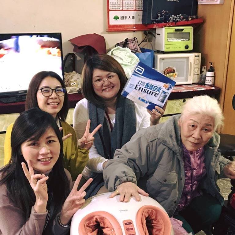 張淑芬希望大家共同推廣孝道,讓傳統孝道透過教育方式向下扎根。(摘自「台積•愛•行動」臉書)