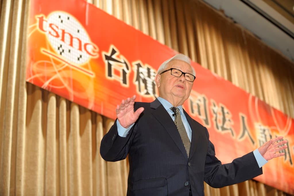 台積電董事長張忠謀日前跌倒的消息震驚各界，不過檢查後傷勢沒有大礙。
