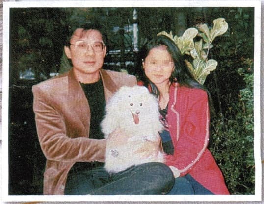黑金城(左)與昔日女友合影。他感嘆:「我沒遇過壞女孩,第一沒人出賣你,第二她們不圖你什麼,只是我太不安定了。」(黑金城提供)