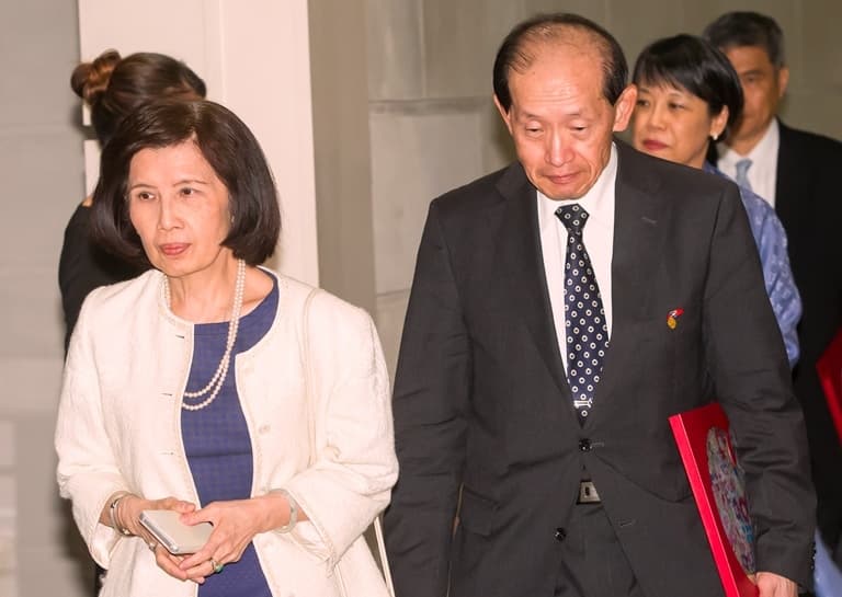 大同遭市場派介入,林郭文艷(左)和林蔚山(右)頭痛不已。