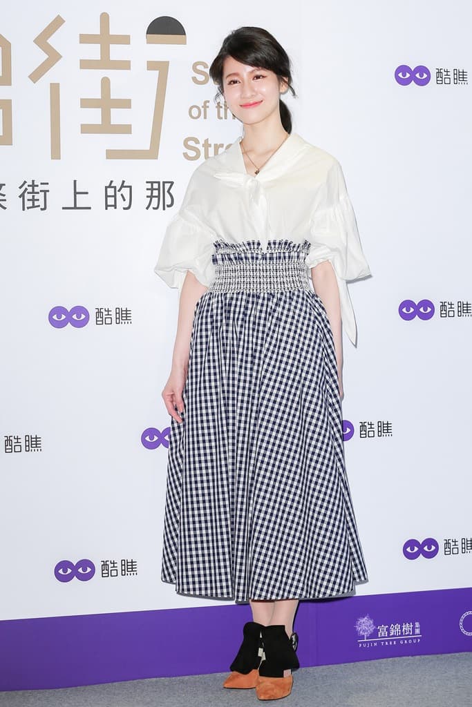 連俞涵之前拍《如朕親臨》時,傳出與男主角李國毅不合。